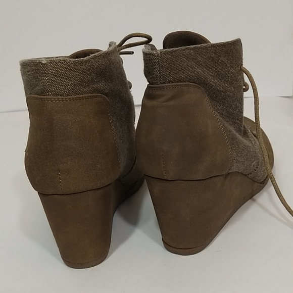 Pierre Dumas fabric heel size 8.5 - Picture 4 of 7